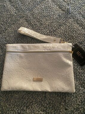Makeup Junkie MJ Luxe Clutch in Bridal NWT